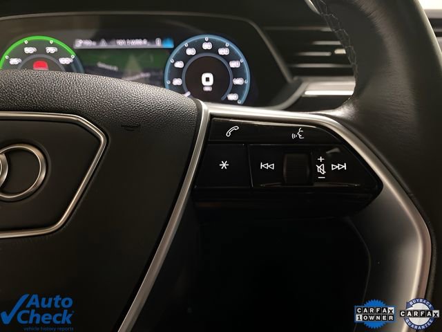 Used 2023 Audi e-tron Premium Plus w/ Premium Plus Package image 37