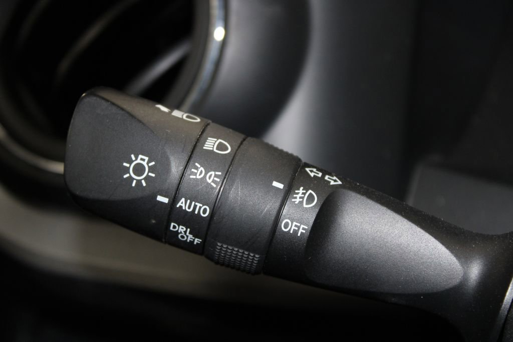 Used 2022 Toyota Tacoma TRD Off-Road w/ Technology Package image 26