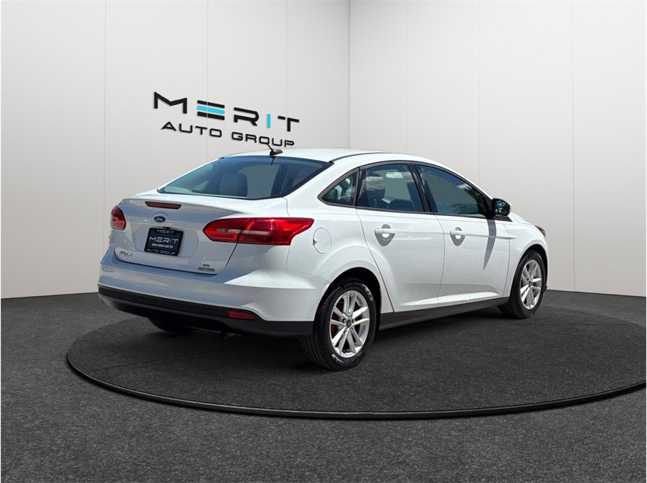 Used 2016 Ford Focus SE image 9