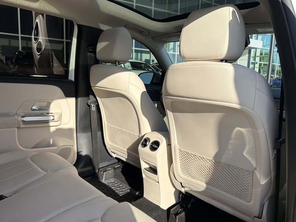 Certified 2022 Mercedes-Benz GLB 250 image 23