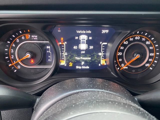 New 2026 Jeep Gladiator Mojave w/ Safety Group AWD/4WD image 18