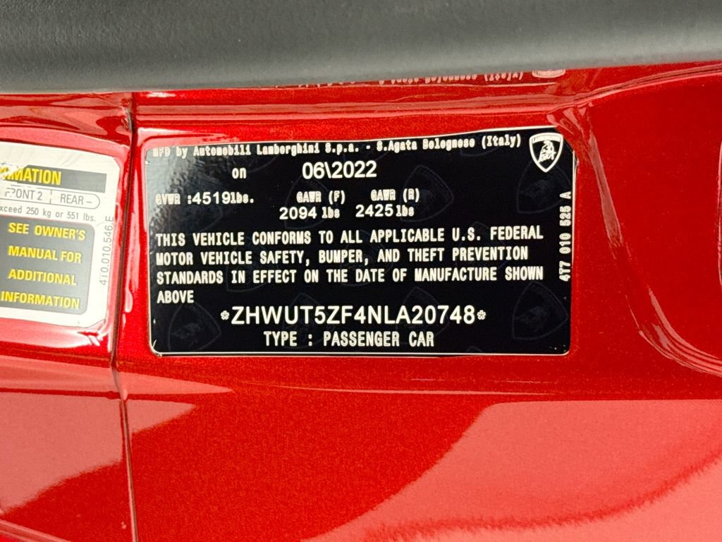 Used 2022 Lamborghini Huracan EVO RWD image 33