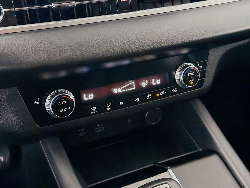 Used 2024 Mitsubishi Outlander SE image 19