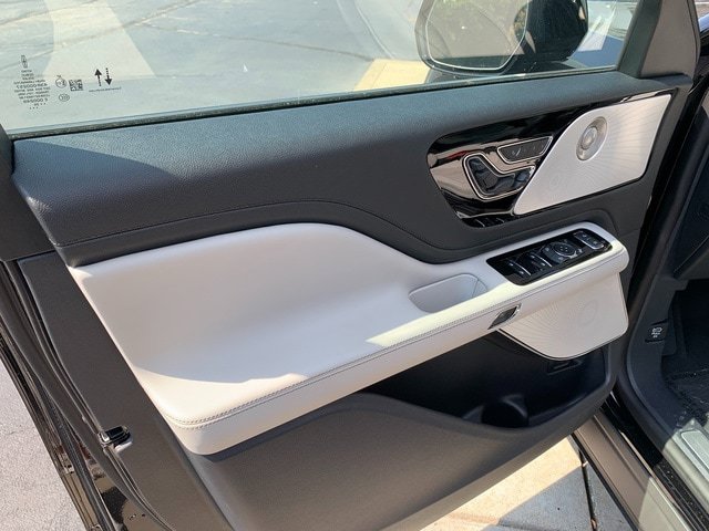 New 2026 Lincoln Aviator Reserve AWD/4WD image 19