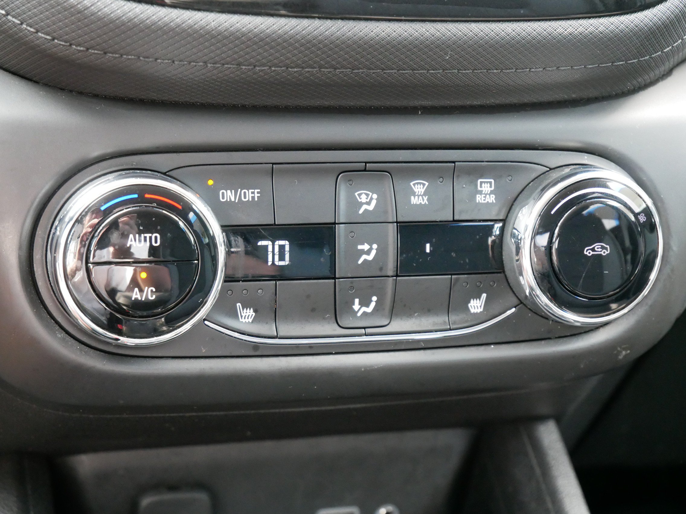 Used 2021 Chevrolet TrailBlazer LT w/ Convenience Package AWD/4WD image 18