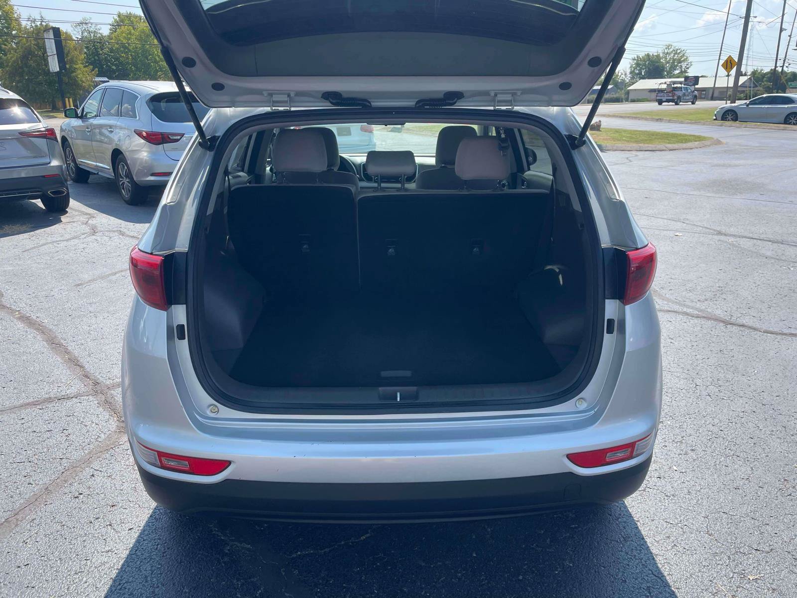 Used 2017 Kia Sportage LX FWD image 6