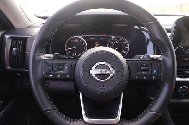 Used 2024 Nissan Pathfinder SL w/ SL Premium Package image 13
