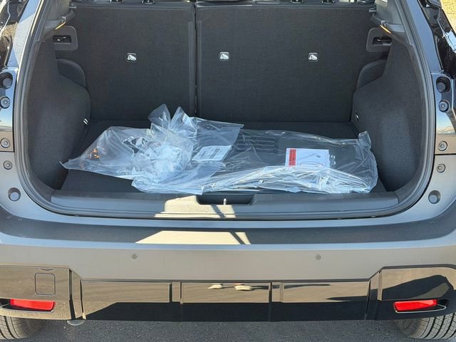 New 2026 Nissan Kicks SV w/ Cold Weather Package FWD image 4