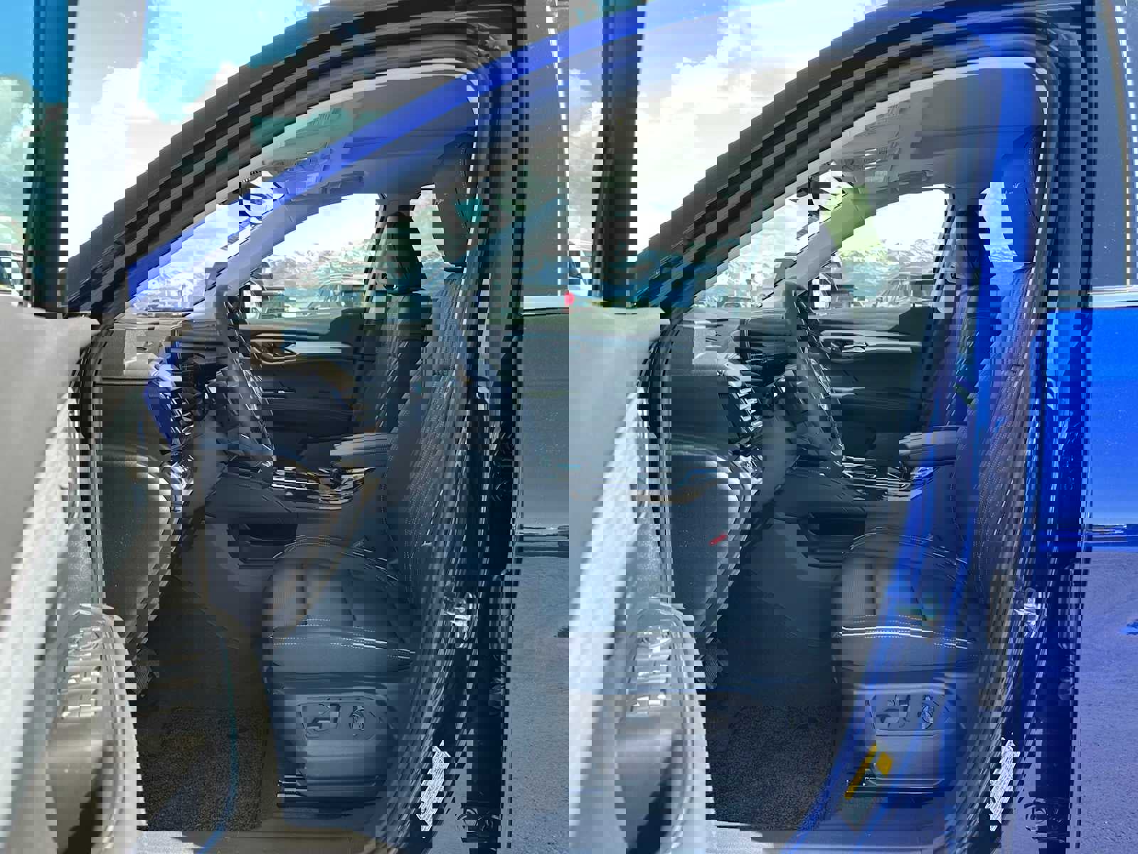 New 2025 Buick Envision Avenir image 22