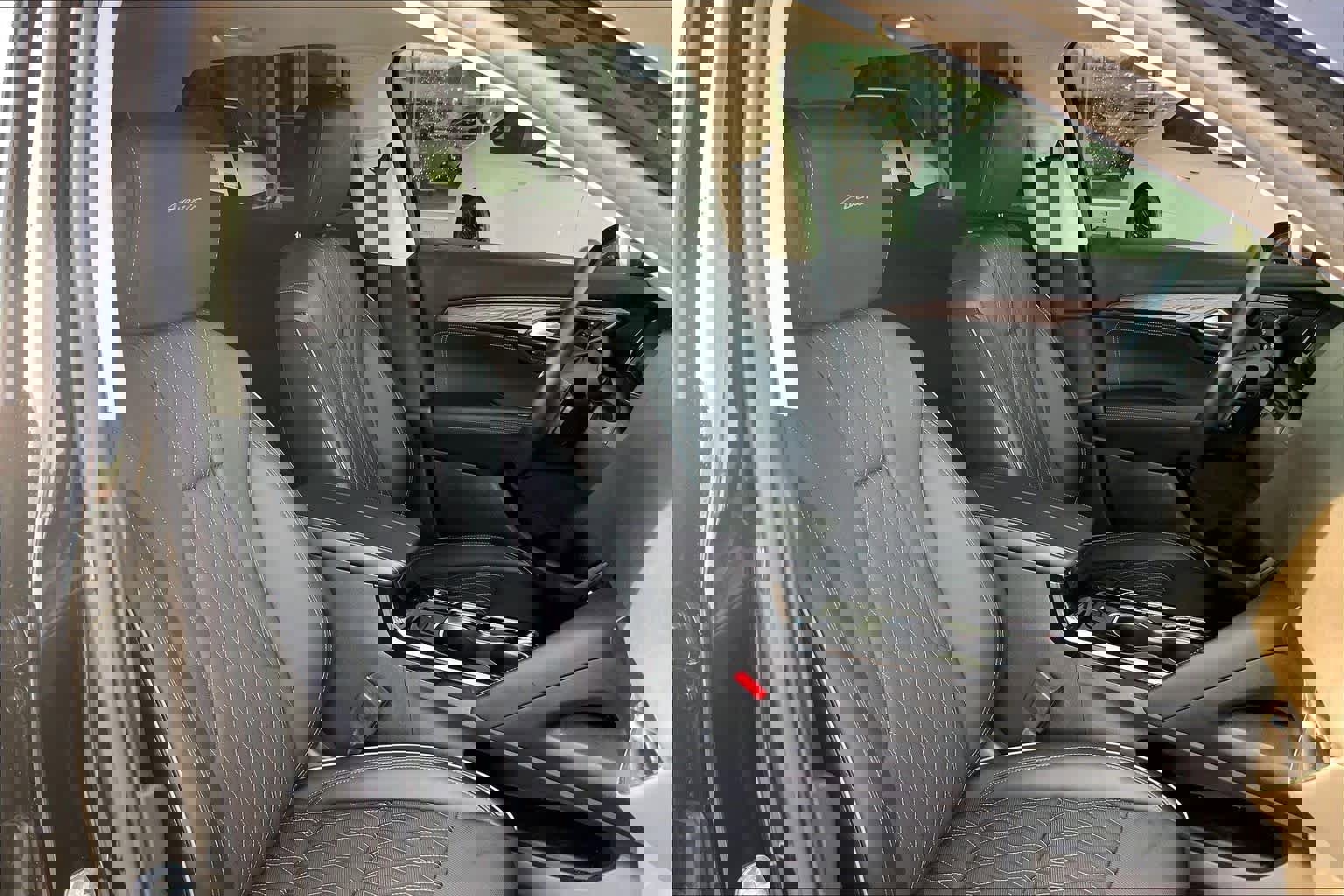 Used 2023 Buick Envision Avenir image 8