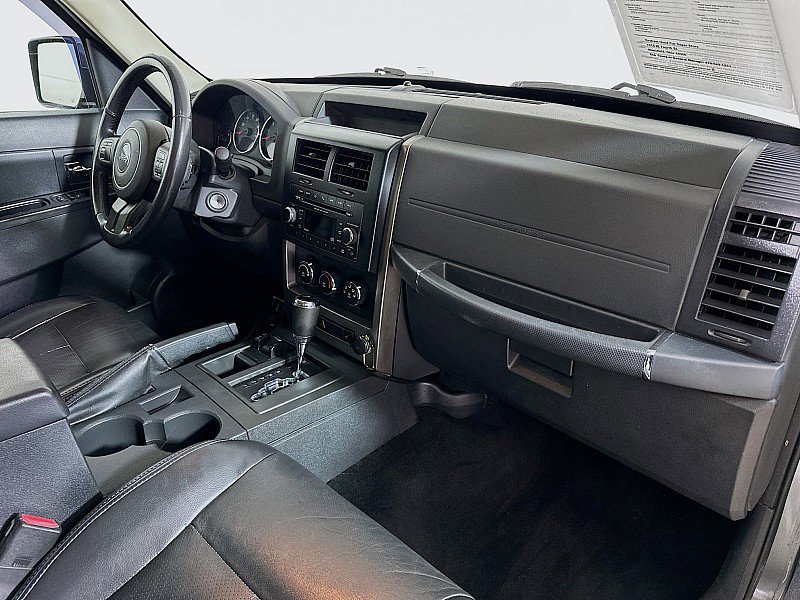 Used 2012 Jeep Liberty Sport image 26