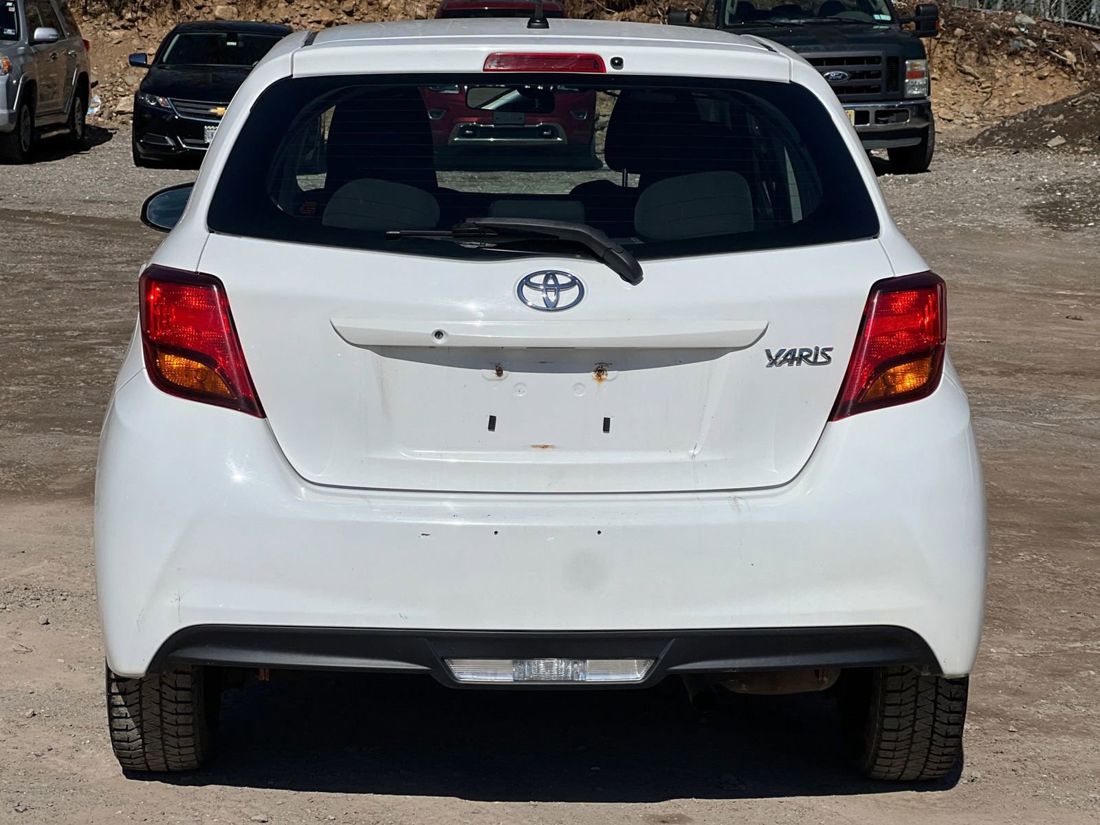 Used 2016 Toyota Yaris L FWD image 5