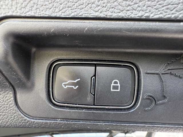 Used 2020 Ford Explorer ST w/ Premium Technology Package image 11