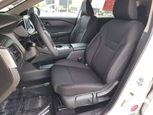Certified 2025 Nissan Rogue S FWD image 13