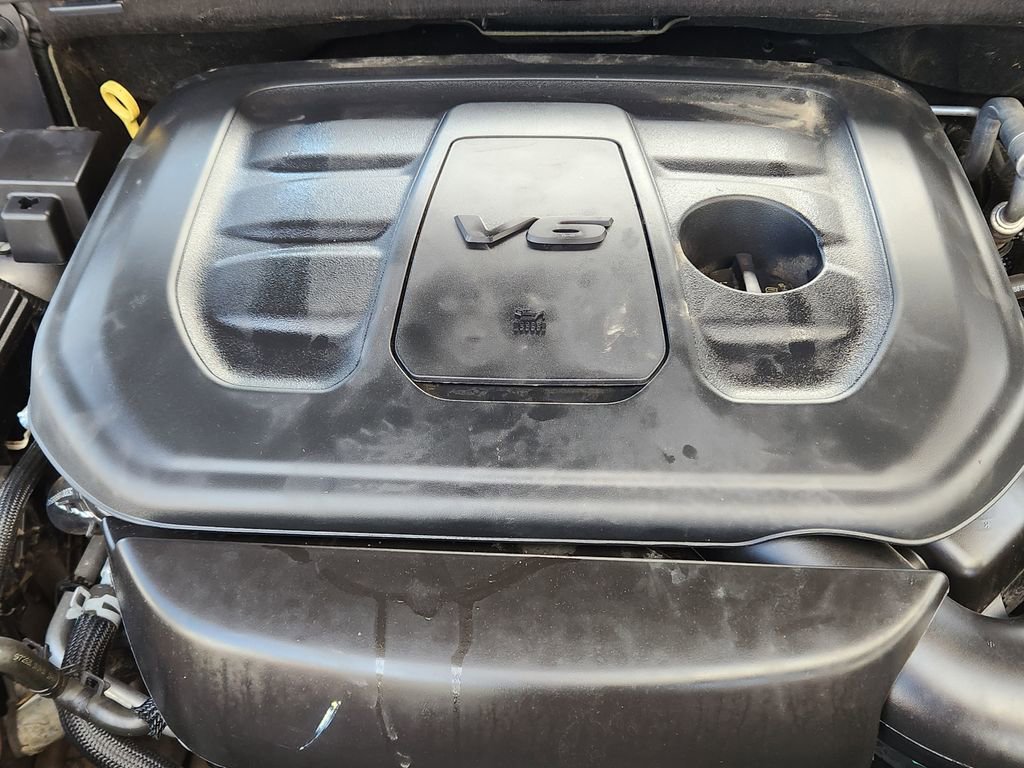 Used 2021 Jeep Grand Cherokee Limited image 17