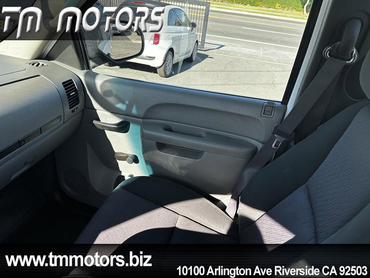 Used 2012 Chevrolet Silverado 1500 W/T image 9