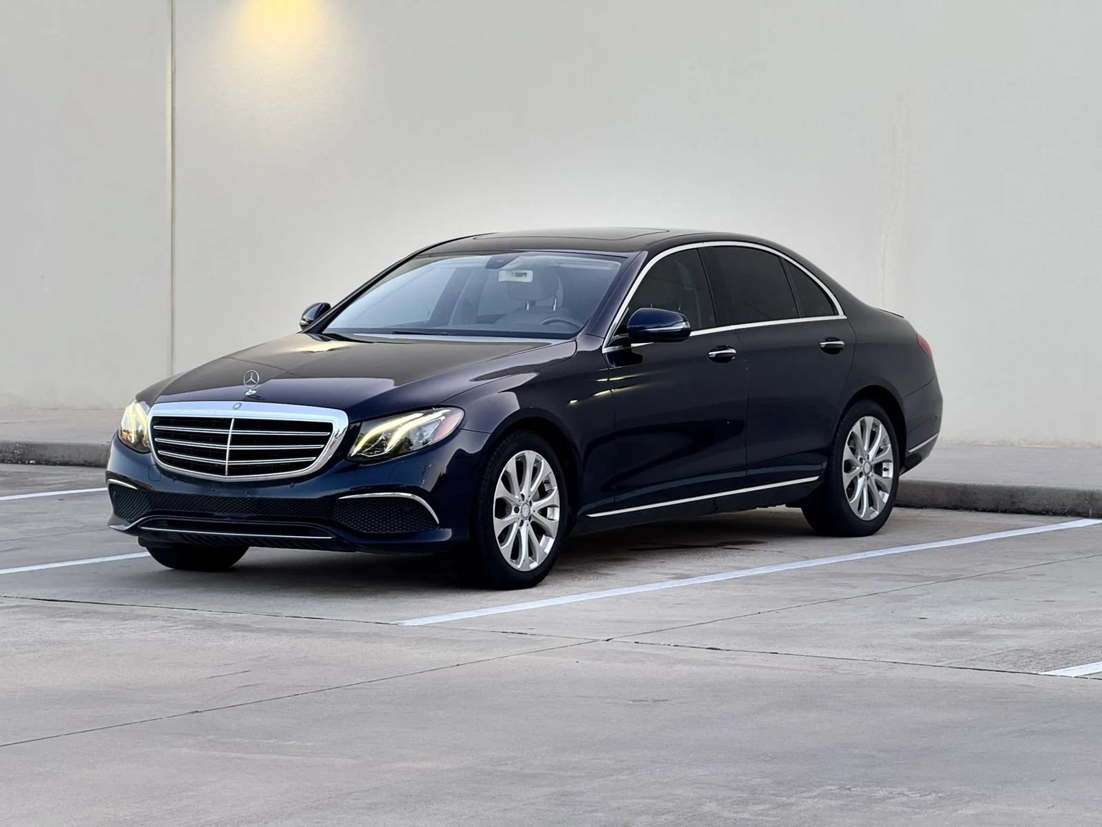 Used 2017 Mercedes-Benz E 300 image 3