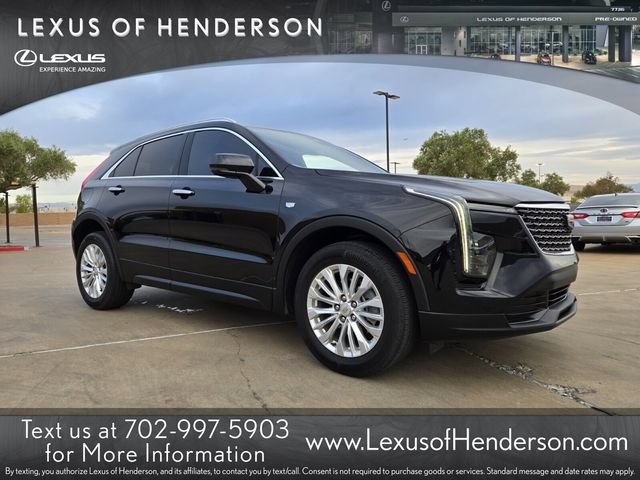 Used 2024 Cadillac XT4 Luxury w/ Cold Weather Package FWD image 1