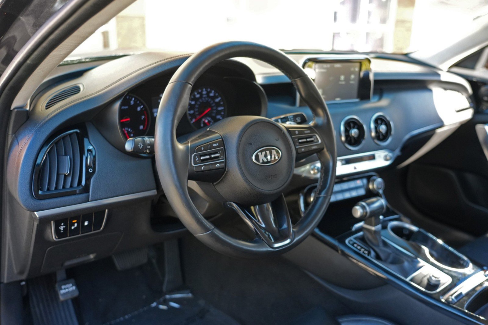 Used 2019 Kia Stinger AWD/4WD image 12