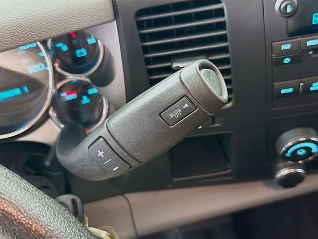 Used 2009 Chevrolet Silverado 3500 W/T AWD/4WD image 17