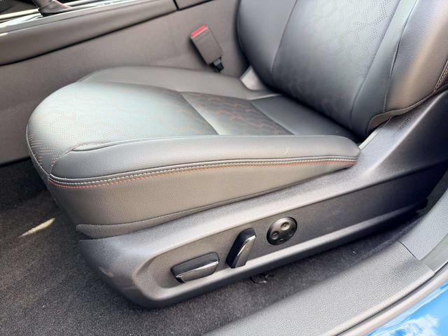 New 2026 Nissan Sentra SR w/ SR Premium Package FWD image 15