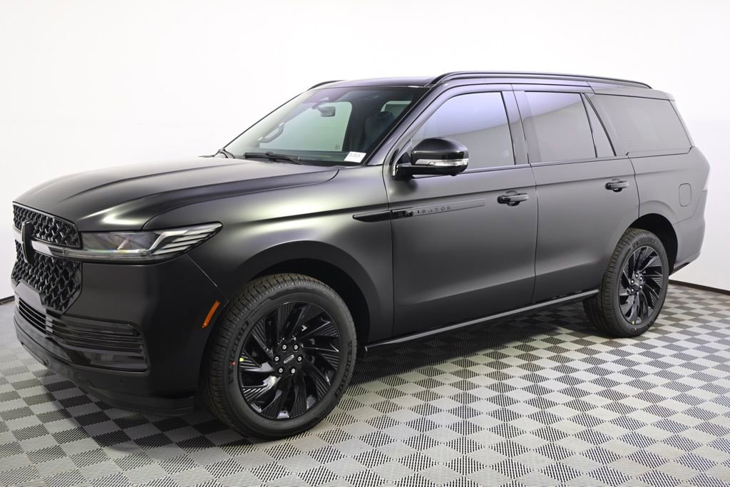 New 2026 Lincoln Navigator Reserve image 2