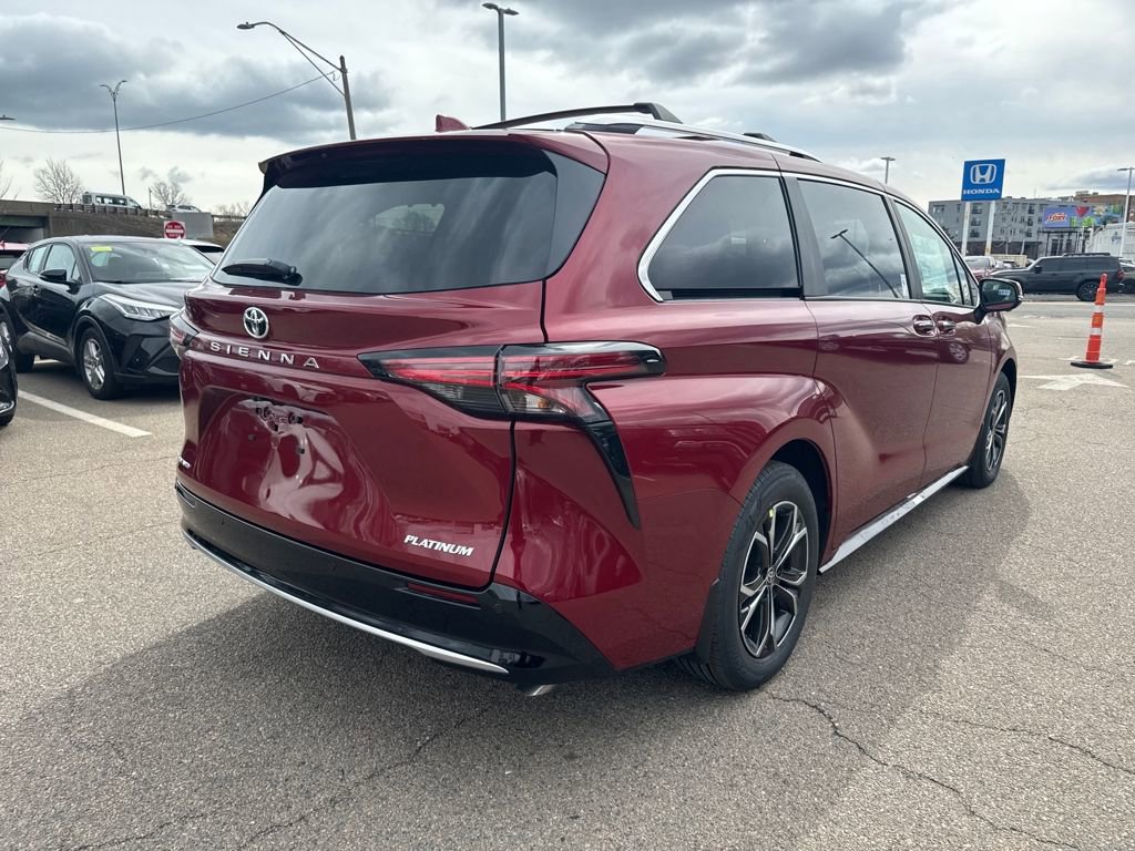 New 2026 Toyota Sienna Platinum image 9