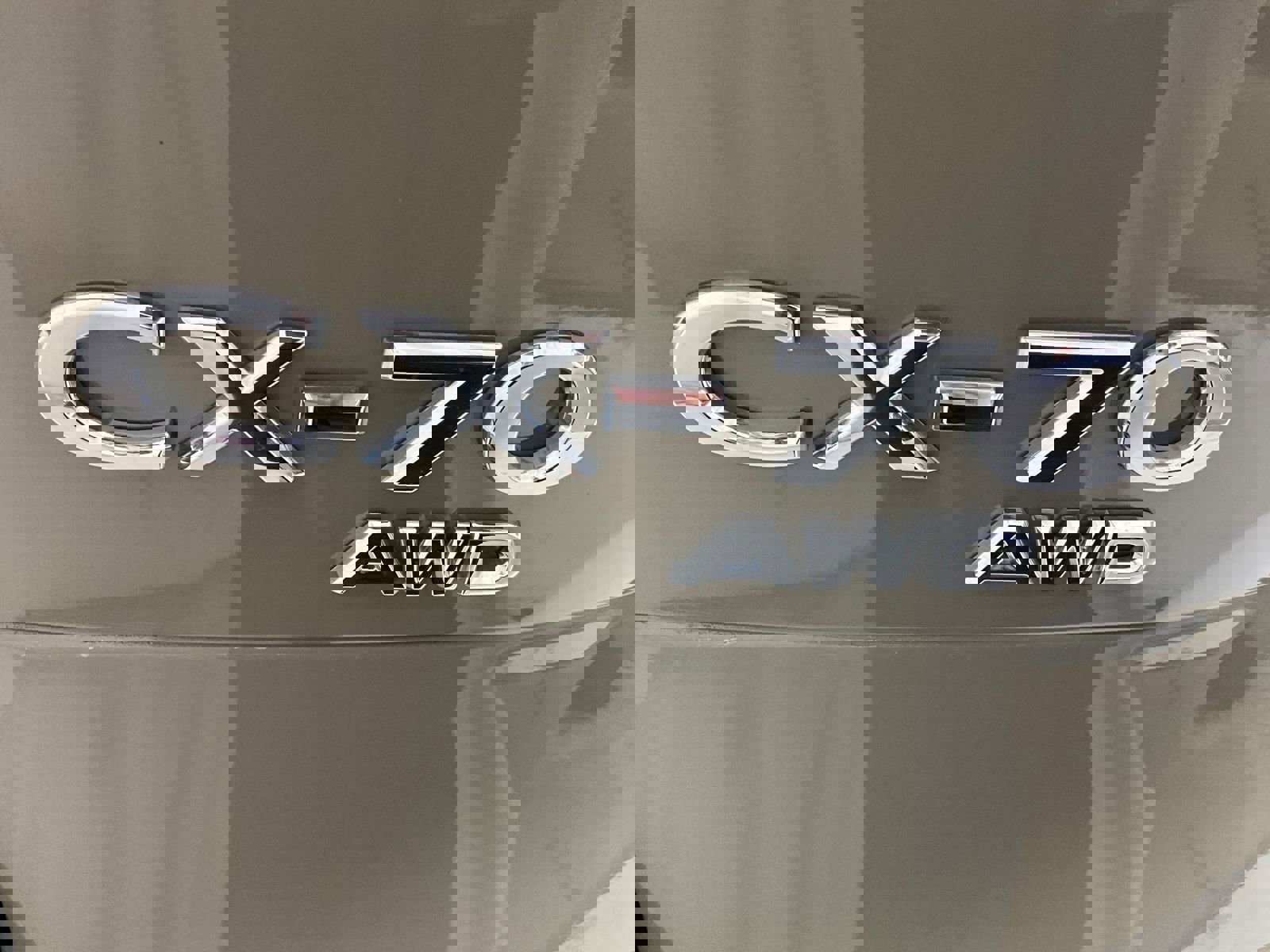 Used 2025 MAZDA CX-70 Plug-In Hybrid w/ Premium Pkg image 8