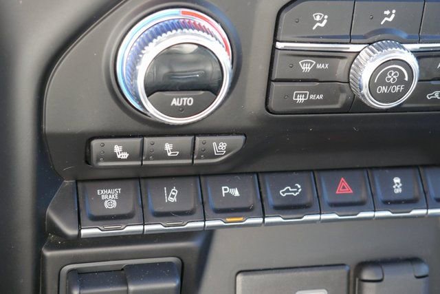 Used 2023 GMC Sierra 3500 SLT w/ SLT Premium Package image 6