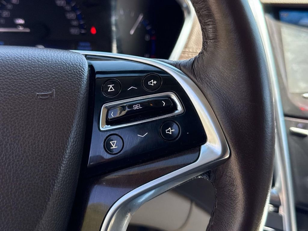 Used 2014 Cadillac SRX Luxury w/ Driver Awareness Package image 36