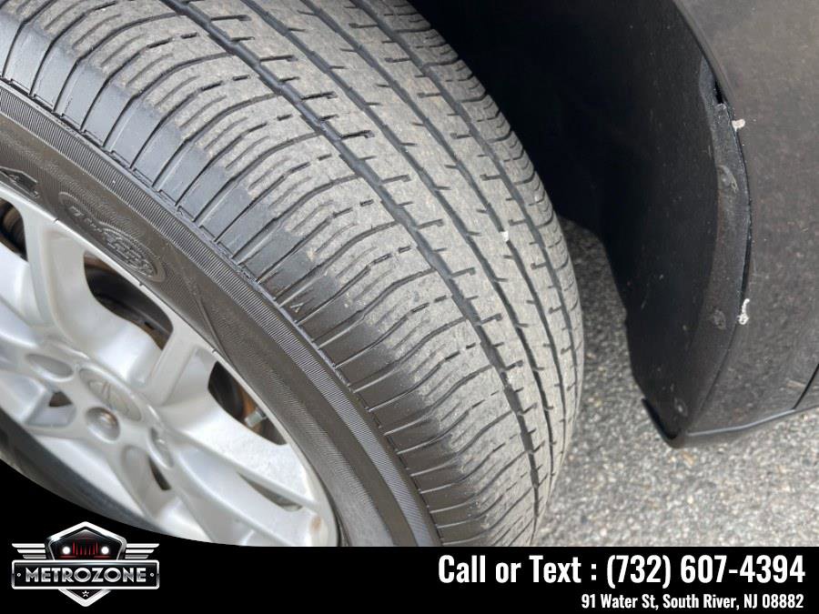 Used 2017 Chrysler Pacifica Touring image 25