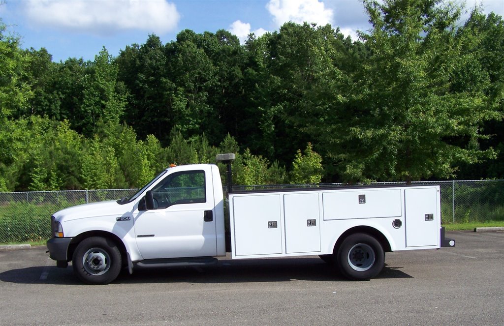 Used 2003 Ford F350 2WD Regular Cab DRW Super Duty image 5