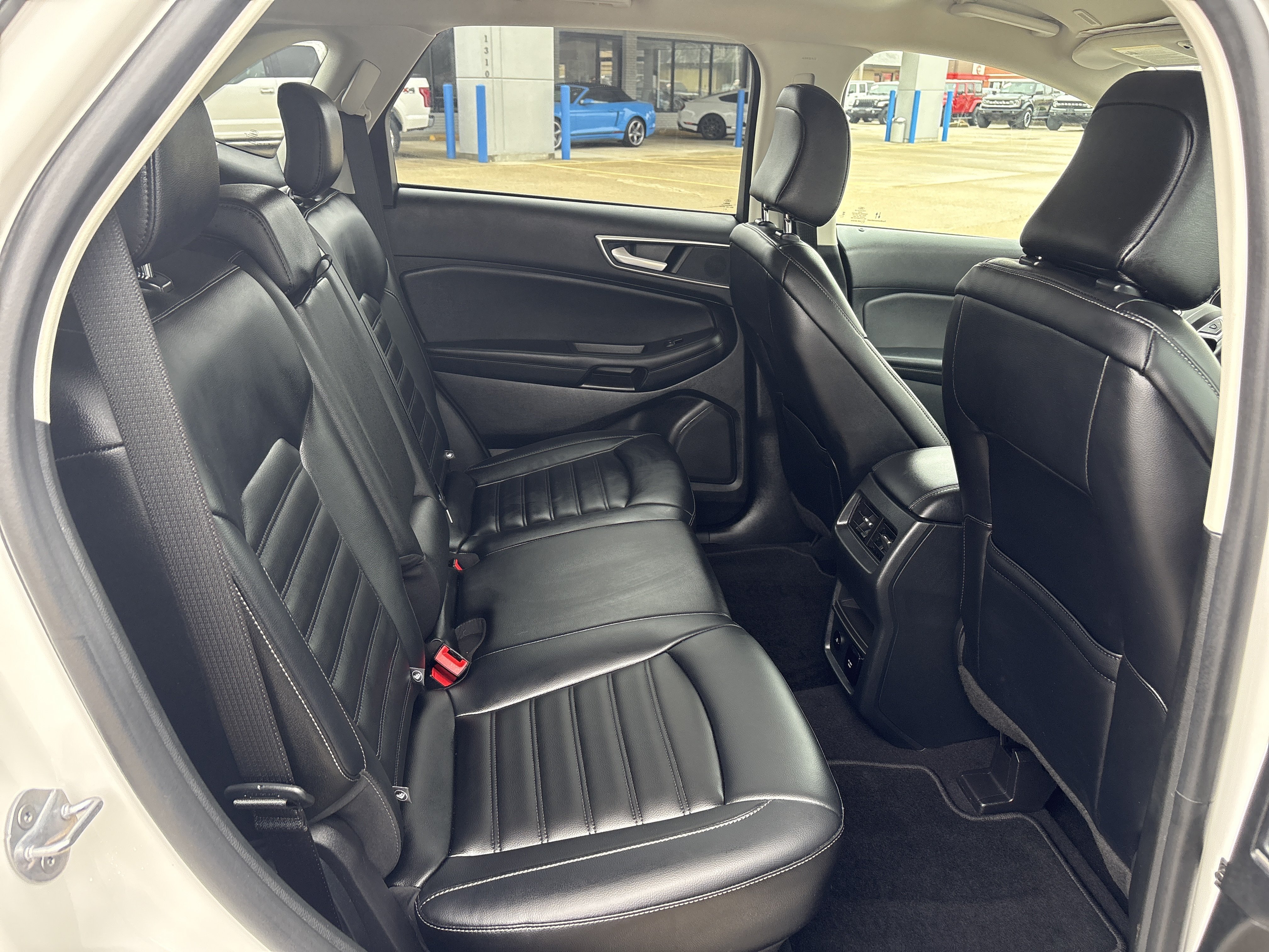 Used 2023 Ford Edge SEL w/ Convenience Package AWD/4WD image 8