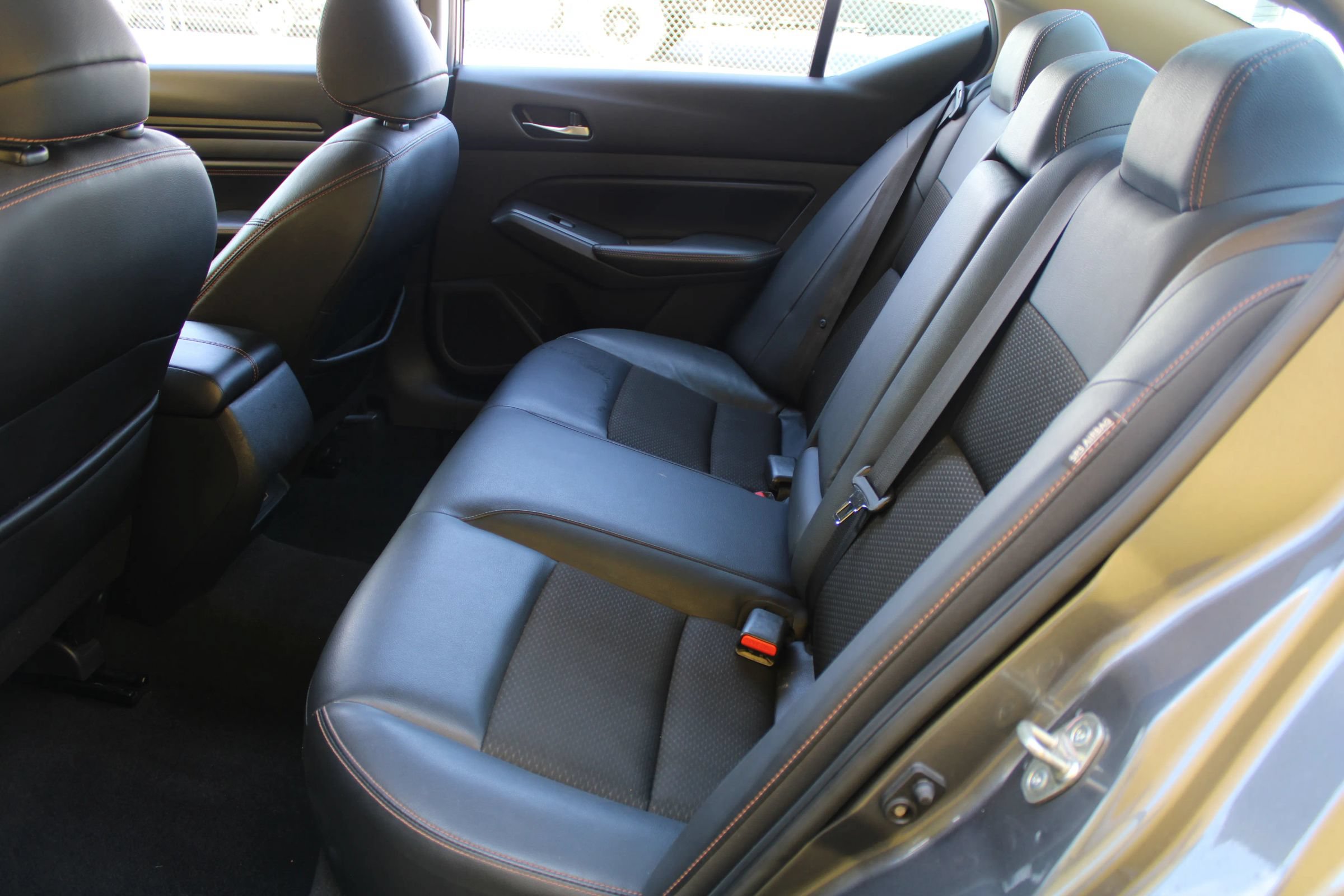 Used 2021 Nissan Altima 2.5 SR FWD image 9