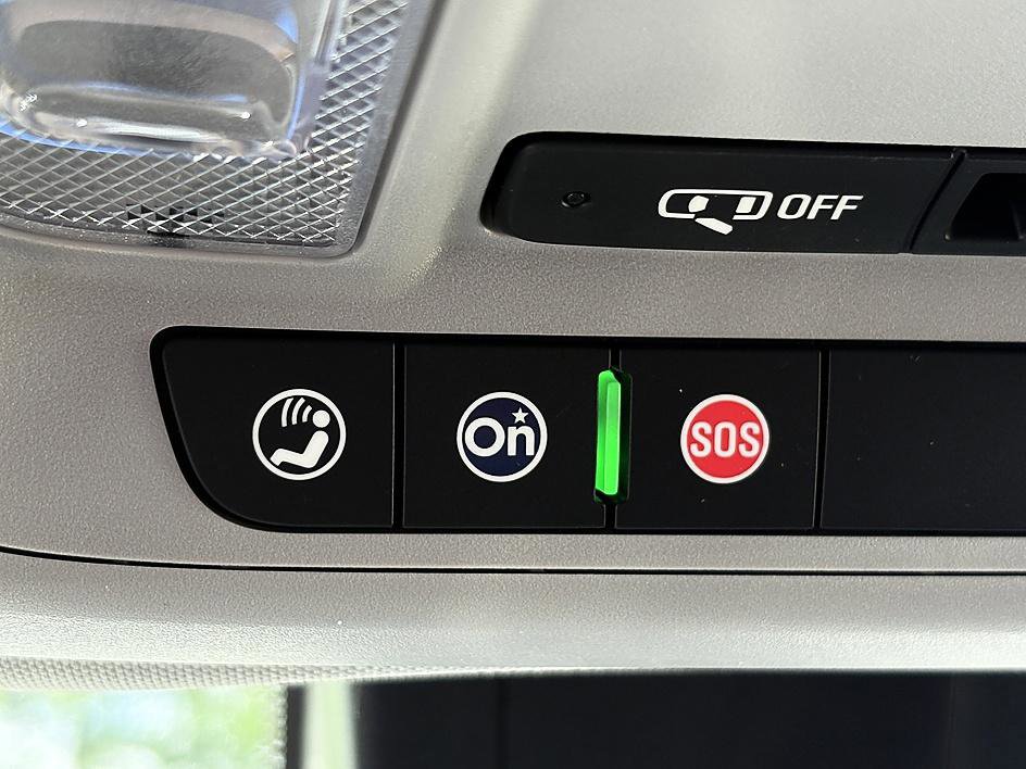 Used 2024 Chevrolet Equinox LT FWD image 24