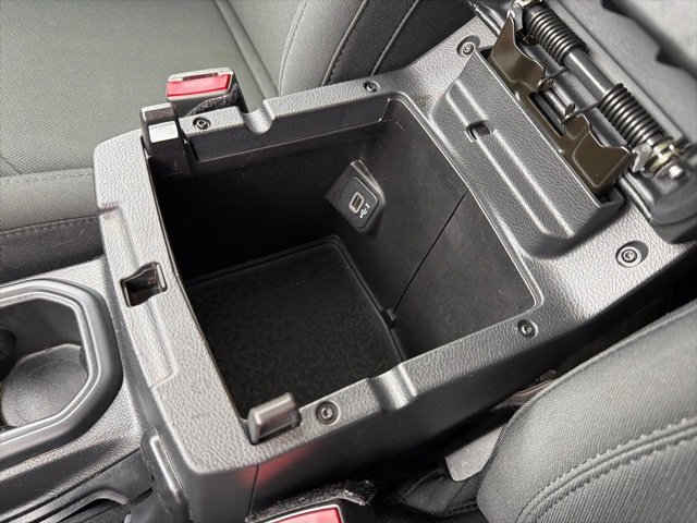 Used 2021 Jeep Wrangler Unlimited Sport image 23