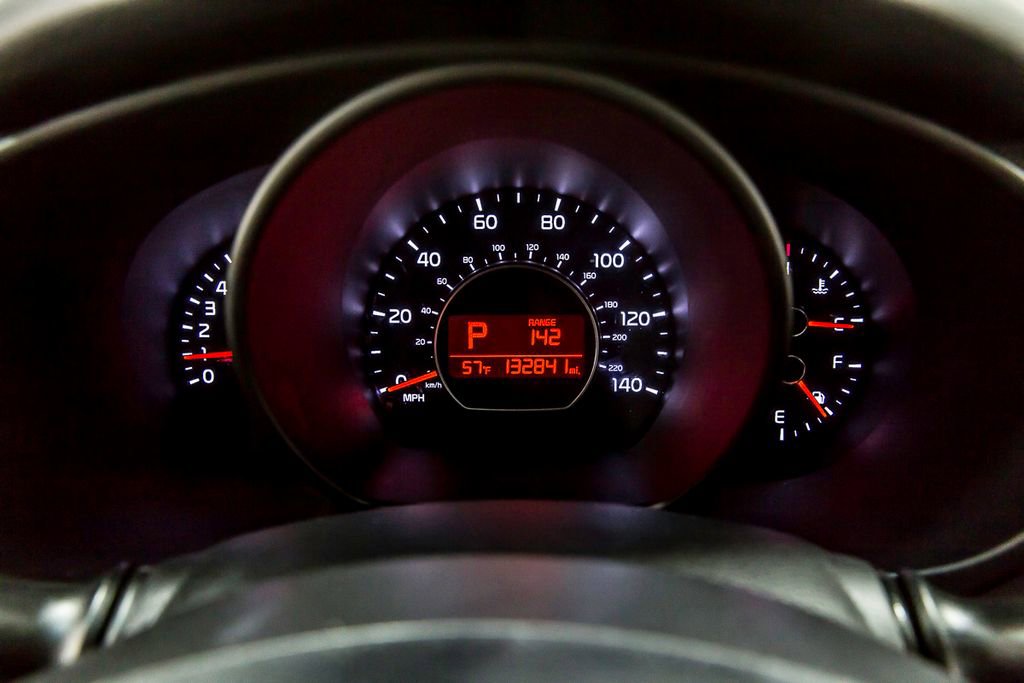 Used 2014 Kia Soul + image 17