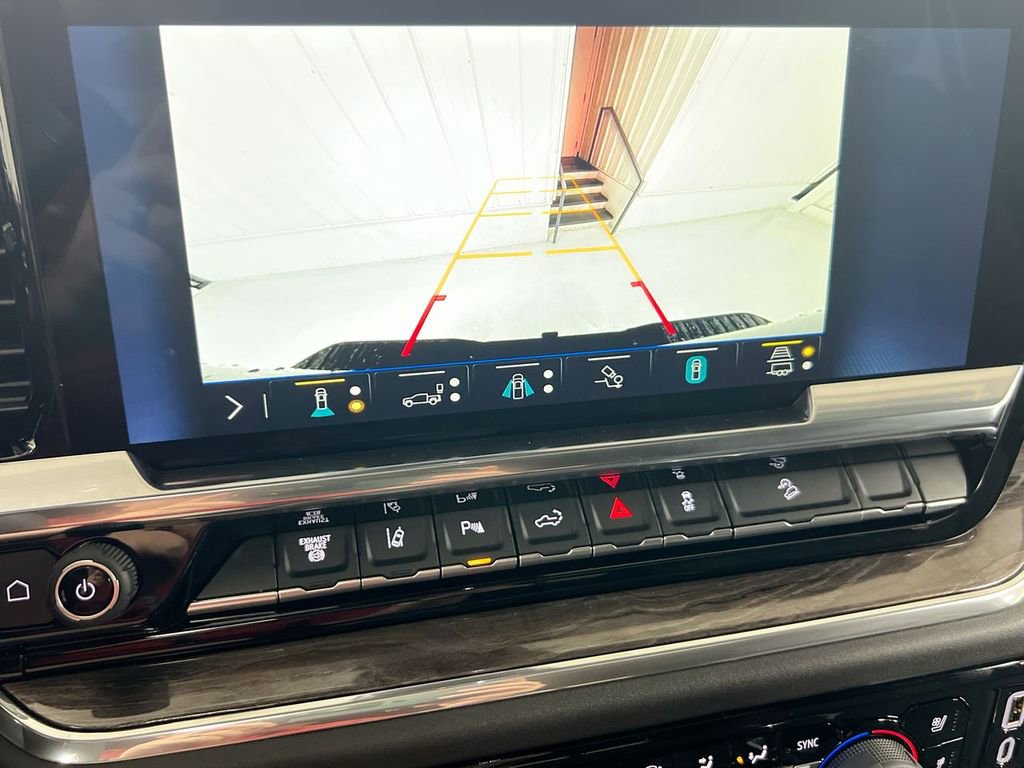 Used 2025 Chevrolet Silverado 2500 LTZ w/ LTZ Plus Package image 15