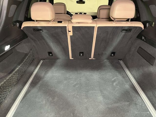 Used 2023 Porsche Cayenne image 19