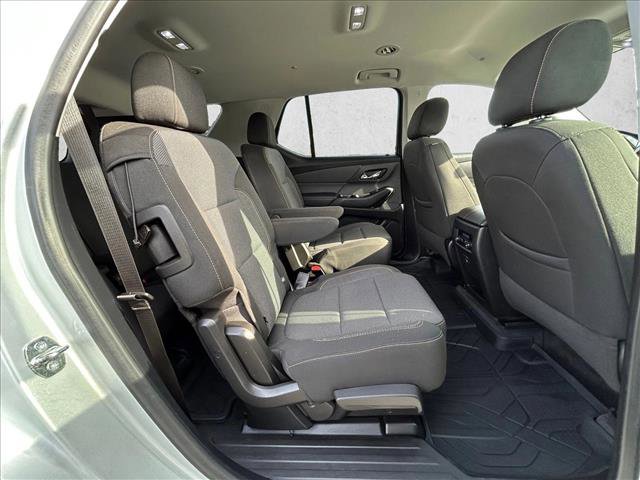 Used 2020 Chevrolet Traverse LT w/ Driver Confidence II Package image 20