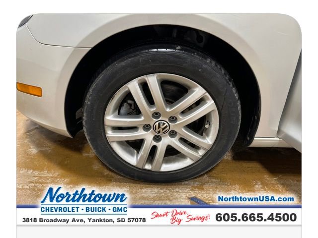 Used 2011 Volkswagen Jetta TDI image 25