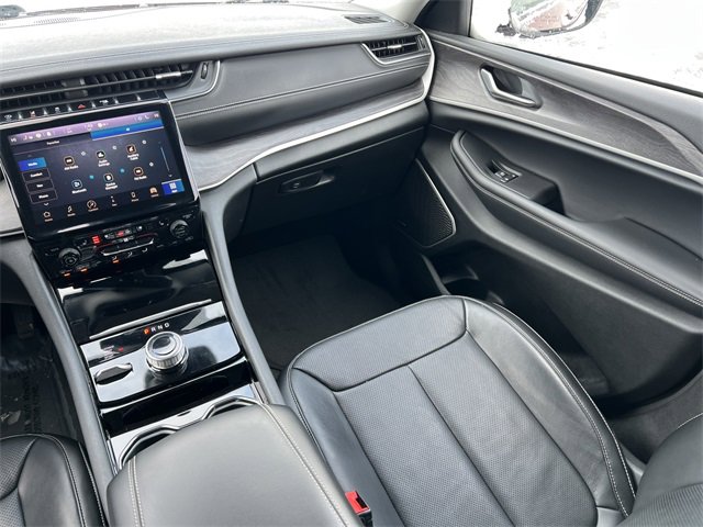 Used 2021 Jeep Grand Cherokee L Limited w/ Luxury Tech Group II image 39