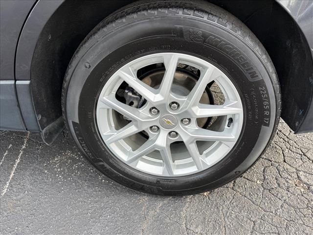 Used 2023 Chevrolet Equinox LT FWD image 14