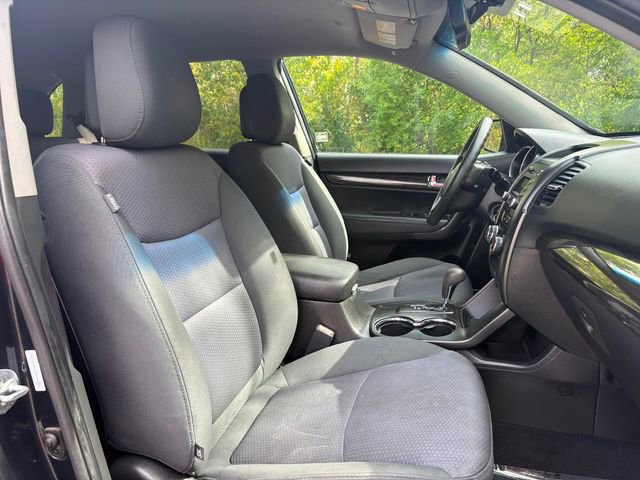 Used 2012 Kia Sorento LX w/ Convenience Pkg image 23