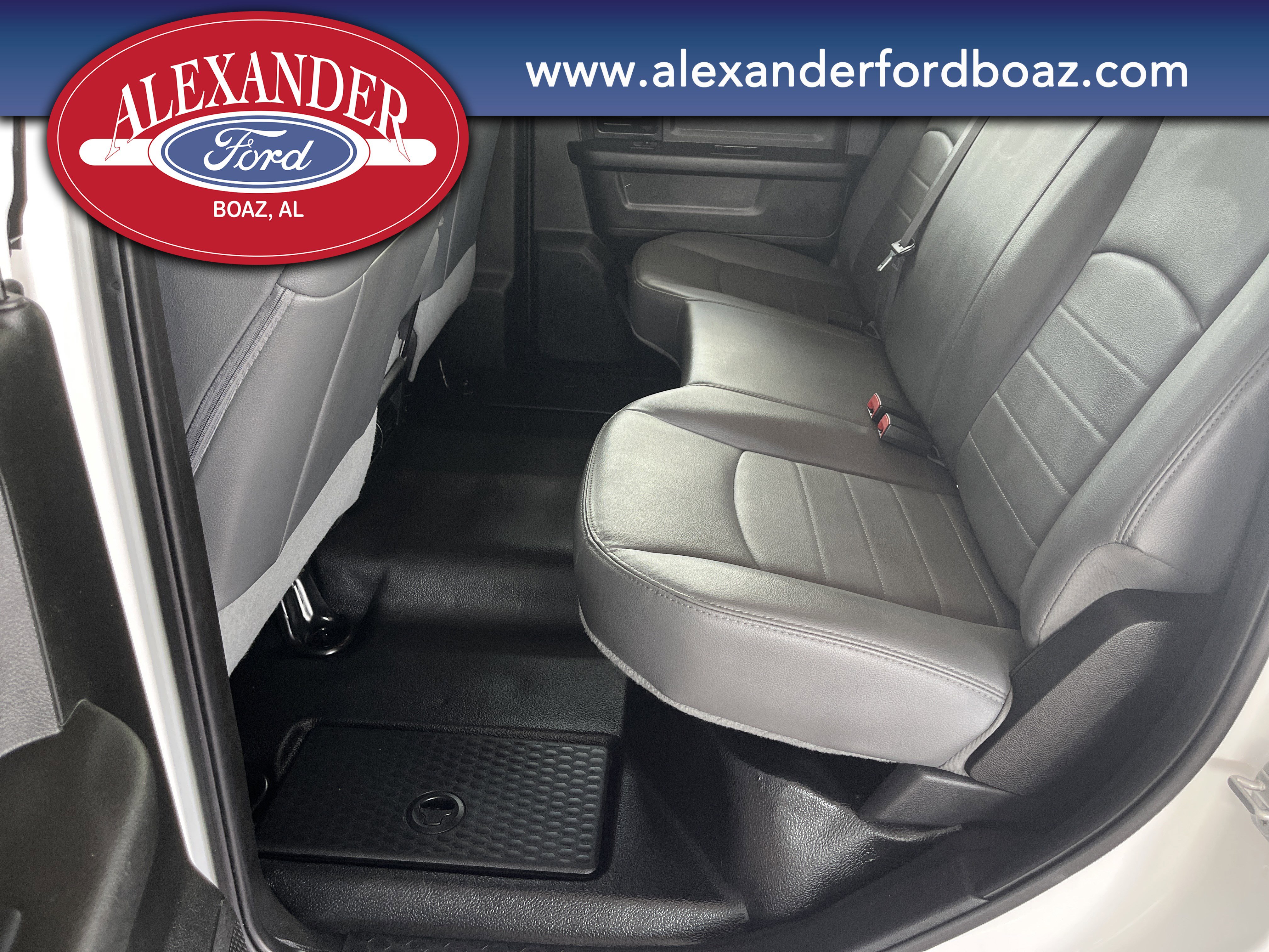 Used 2018 RAM 2500 Tradesman w/ Protection Group image 17