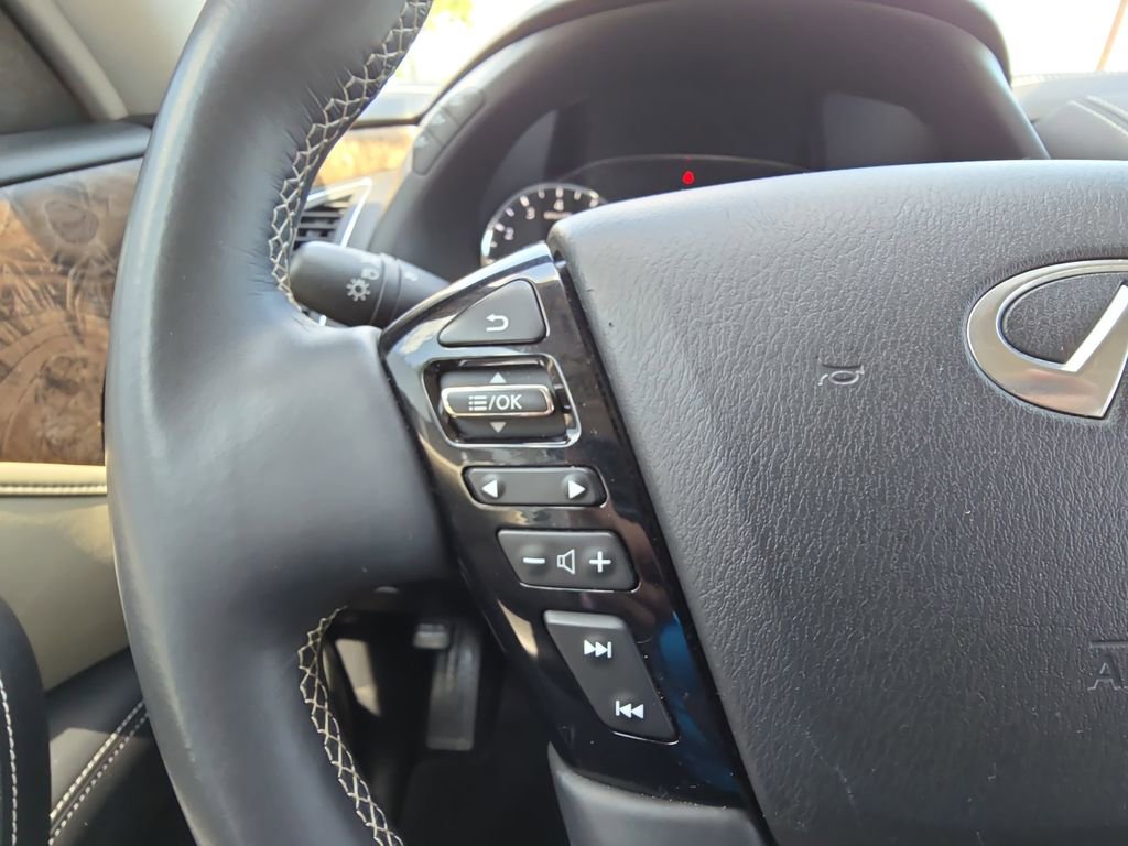 Used 2023 INFINITI QX80 Premium Select w/ Cargo Package image 18