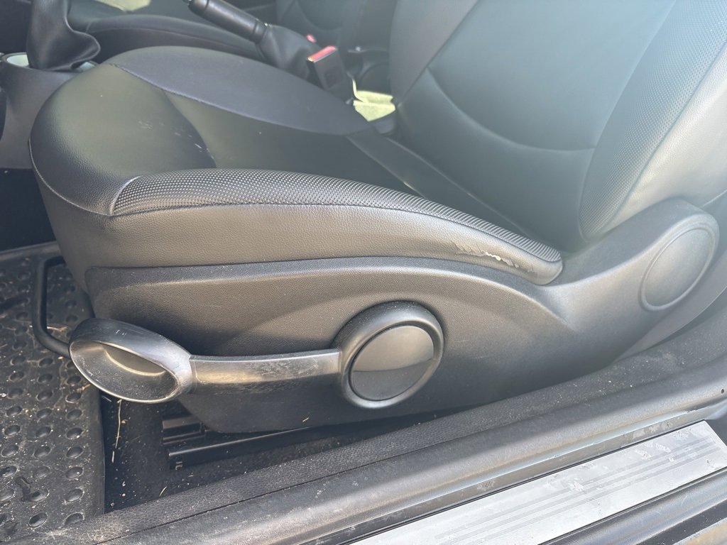 Used 2012 MINI Cooper Hardtop image 13