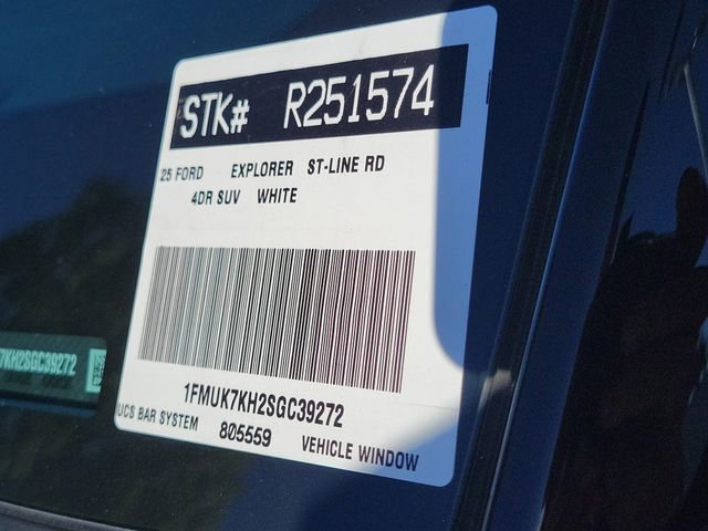 Used 2025 Ford Explorer ST-Line w/ Premium Package image 30