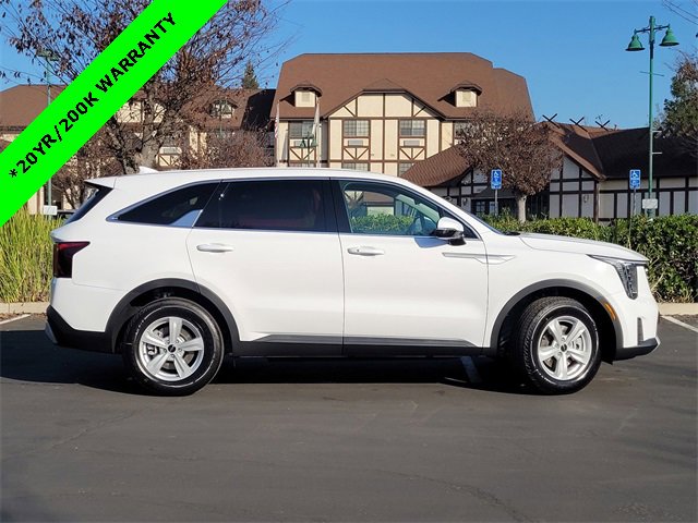 New 2026 Kia Sorento LX image 3
