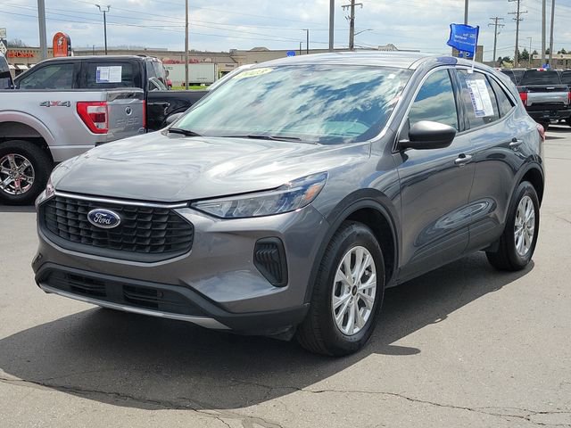 Certified 2023 Ford Escape Active AWD/4WD image 2